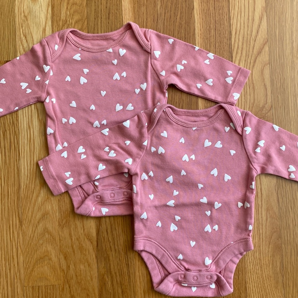 0-3M Old Navy Long Sleeve Onsies